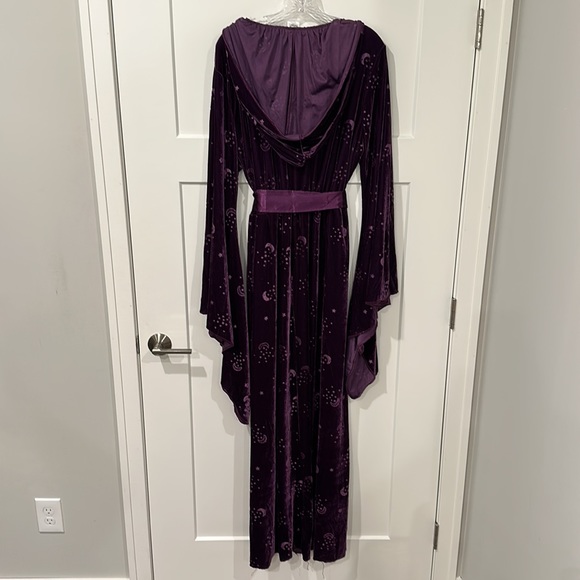 Halloween “Spirit” Adult Velvet Celestial Robe (Purple) Size: Plus - Picture 2 of 6
